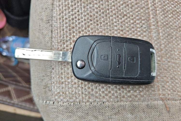 Used Wuling Hongguang 2021 1.5L Revised S Standard Version Hydraulic-Power-Assisted LAR Interior 1