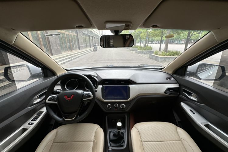 Used Wuling Hongguang 2021 1.5L Facelift S Comfort Version Hydraulic Power Steering LAR Interior 2