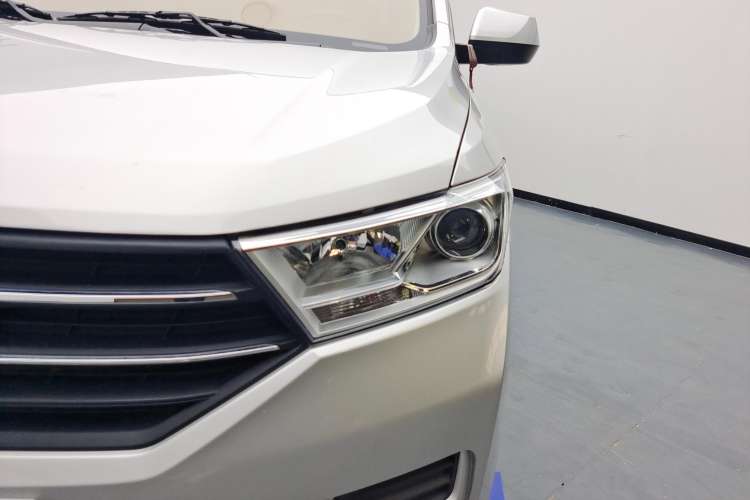 Used Wuling Hongguang 2021 1.5L Revised S Standard Version with Electric Power Steering LAR Left Front Headlight