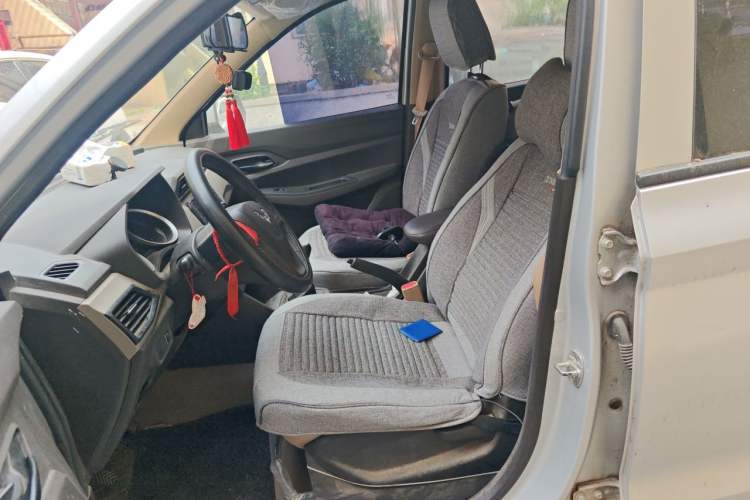 Used Wuling Hongguang 2021 1.5L S Standard Version LAR Left Front Seat