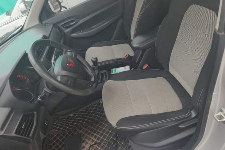 Used Wuling Hongguang 2021 1.5L Revised S Base Version Hydraulic Power Steering LAR Left Front Seat
