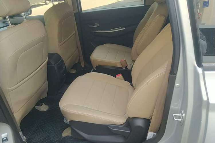 Used Wuling Hongguang 2021 1.5L Facelifted S Comfort Version with Electric Power Steering LAR Left Rear Seat