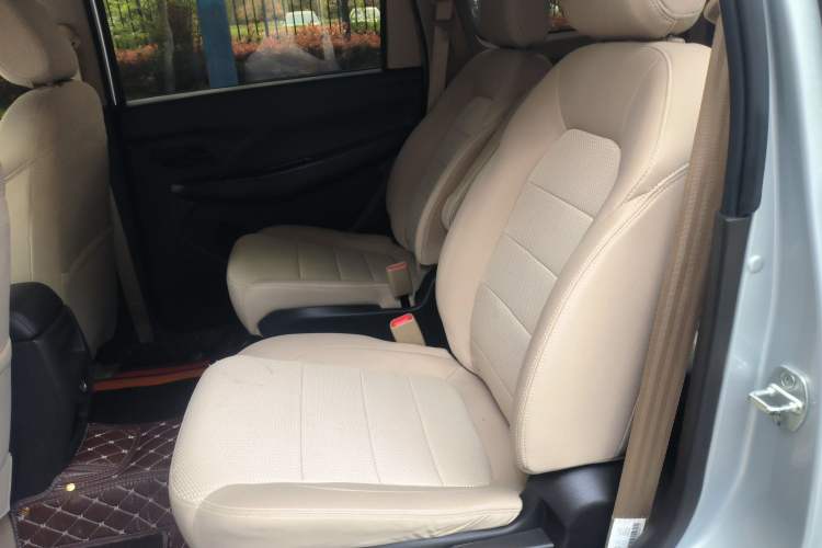 Used Wuling Hongguang 2021 1.5L Revised S Standard Version with Electric Power Steering LAR Left Rear Seat