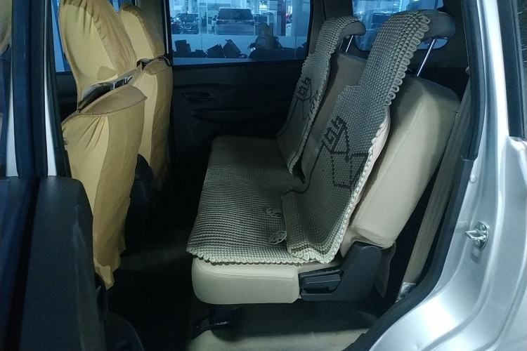 Used Wuling Hongguang 2021 1.5L Revised S Standard Version with Electric Power Steering LAR Left Rear Seat