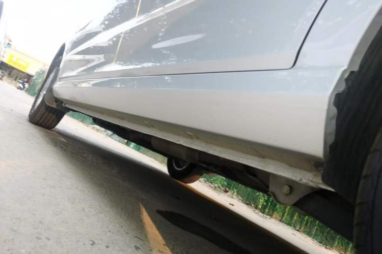 Used Wuling Hongguang 2021 1.5L Facelifted S Comfort Version with Electric Power Steering LAR Left Side Sill
