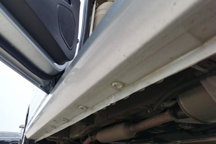 Used Wuling Hongguang 2021 1.5L Facelift S Comfort Version Hydraulic Power Steering LAR Left Side Sill