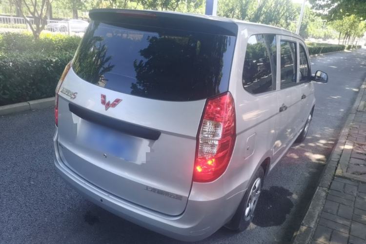 Used Wuling Hongguang 2021 1.5L S Base Version LAR Rear Right 45 Deg