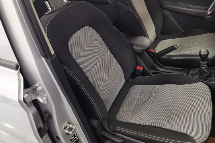 Used Wuling Hongguang 2021 1.5L Revised S Base Version with Electric Power Steering LAR Right Front Seat