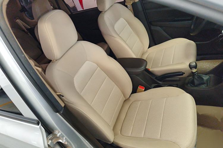 Used Wuling Hongguang 2021 1.5L Revised S Standard Version Hydraulic-Power-Assisted LAR Right Front Seat