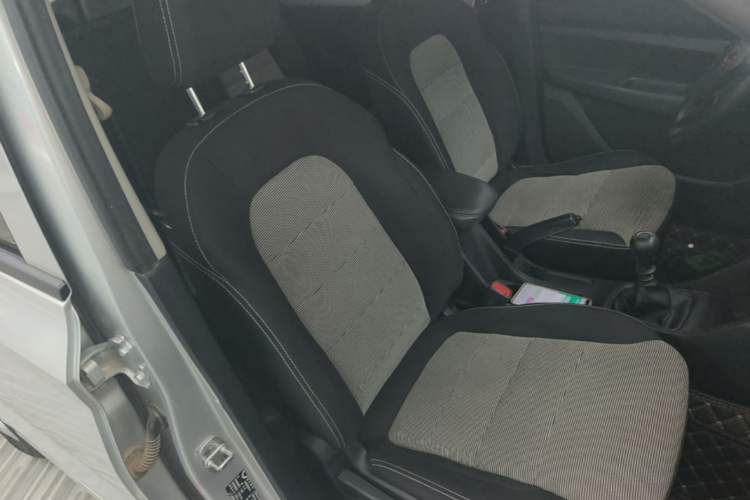 Used Wuling Hongguang 2021 1.5L Revised S Base Version Hydraulic Power Steering LAR Right Front Seat