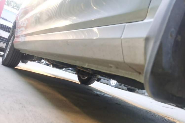 Used Wuling Hongguang 2021 1.5L Facelifted S Comfort Version with Electric Power Steering LAR Right Side Sill