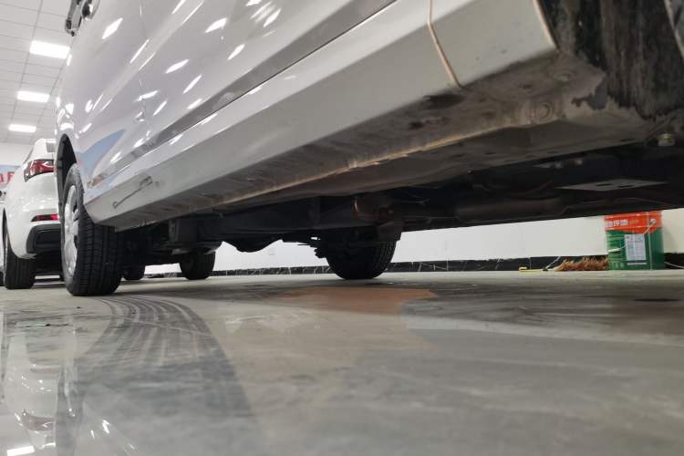 Used Wuling Hongguang 2021 1.5L Revised S Base Version with Electric Power Steering LAR Right Side Sill