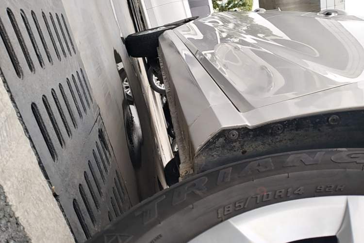 Used Wuling Hongguang 2021 1.5L Revised S Standard Version with Electric Power Steering LAR Right Side Sill