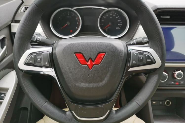 Used Wuling Hongguang 2021 1.5L Facelift S Comfort Version Hydraulic Power Steering LAR Steering Wheel