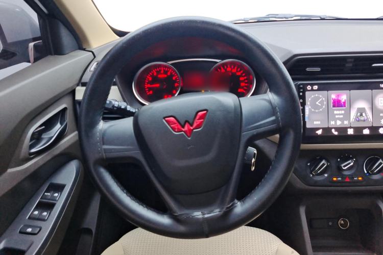 Used Wuling Hongguang 2021 1.5L Revised S Standard Version with Electric Power Steering LAR Steering Wheel
