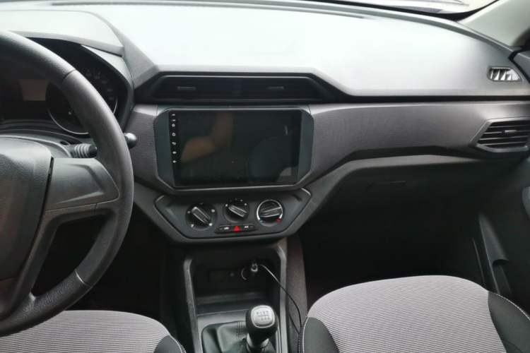 Used Wuling Hongguang 2021 1.5L Revised S Base Version Hydraulic Power Steering LAR Audio And AC Panel