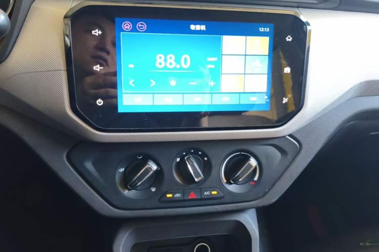 Used Wuling Hongguang 2021 1.5L S Comfort Edition LAR Audio And AC Panel