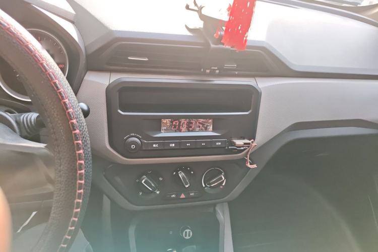 Used Wuling Hongguang 2021 1.5L S Standard Version LAR Audio And AC Panel