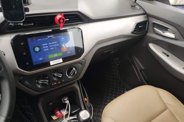 Used Wuling Hongguang 2021 1.5L S Comfort Edition LAR Audio And AC Panel
