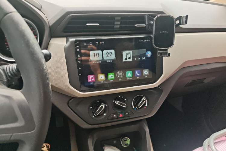 Used Wuling Hongguang 2021 1.5L Revised S Standard Version Hydraulic-Power-Assisted LAR Audio And AC Panel