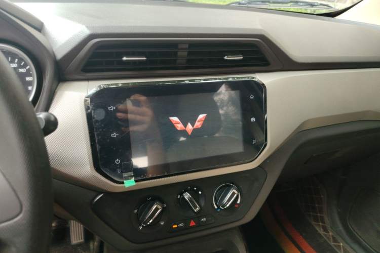 Used Wuling Hongguang 2021 1.5L Facelift S Comfort Version Hydraulic Power Steering LAR Audio And AC Panel