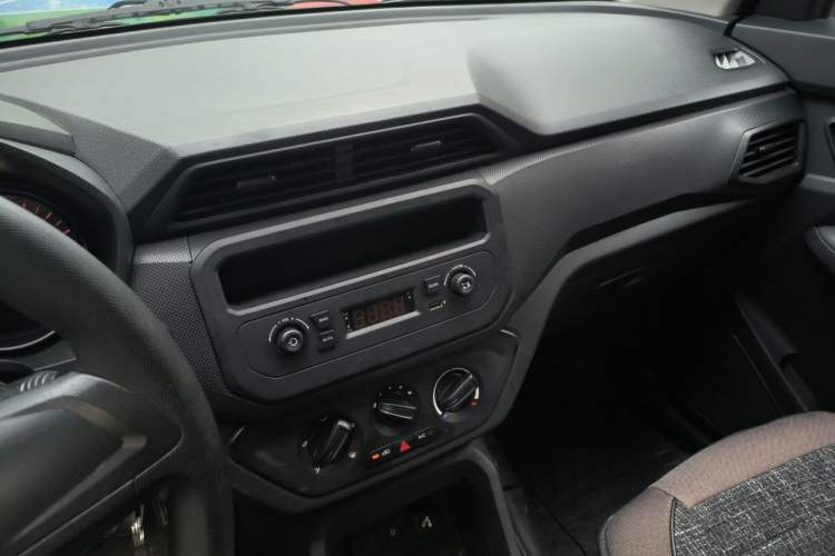 Used Wuling Hongguang 2021 1.5L S Base Version LAR Audio And AC Panel