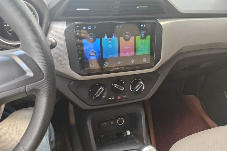 Used Wuling Hongguang 2021 1.5L S Comfort Edition LAR Audio And AC Panel