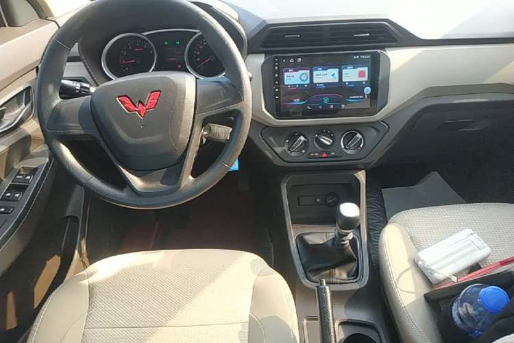 Used Wuling Hongguang 2021 1.5L Revised S Standard Version with Electric Power Steering LAR Audio And AC Panel