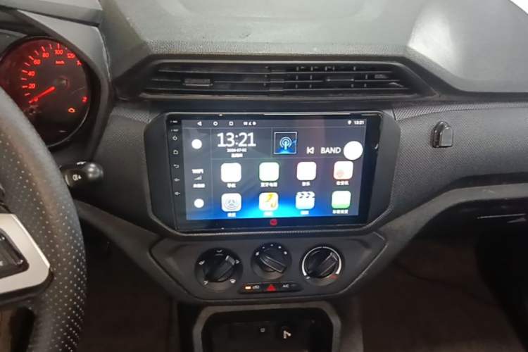 Used Wuling Hongguang 2021 1.5L Revised S Base Version Hydraulic Power Steering LAR Audio And AC Panel