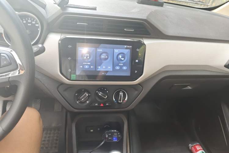 Used Wuling Hongguang 2021 1.5L S Comfort Edition LAR Audio And AC Panel