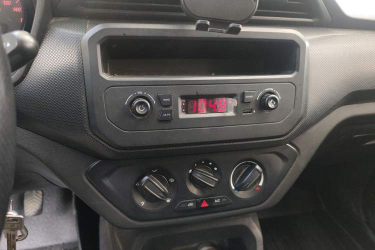 Used Wuling Hongguang 2021 1.5L S Base Version LAR Audio And AC Panel