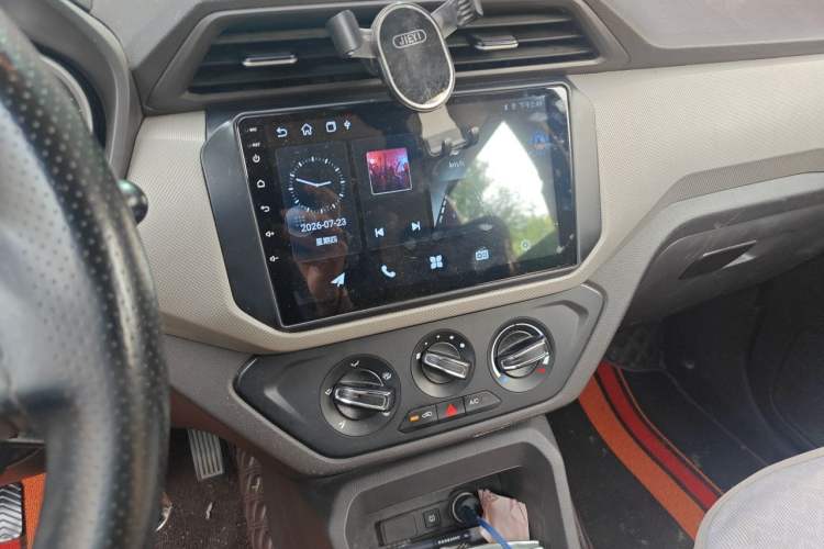 Used Wuling Hongguang 2021 1.5L Revised S Standard Version Hydraulic-Power-Assisted LAR Audio And AC Panel