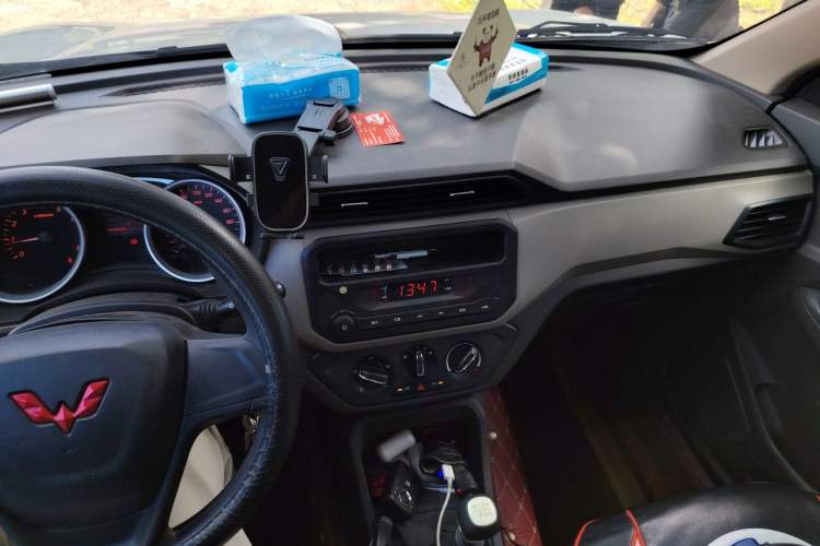 Used Wuling Hongguang 2021 1.5L Facelift S Comfort Version Hydraulic Power Steering LAR Audio And AC Panel