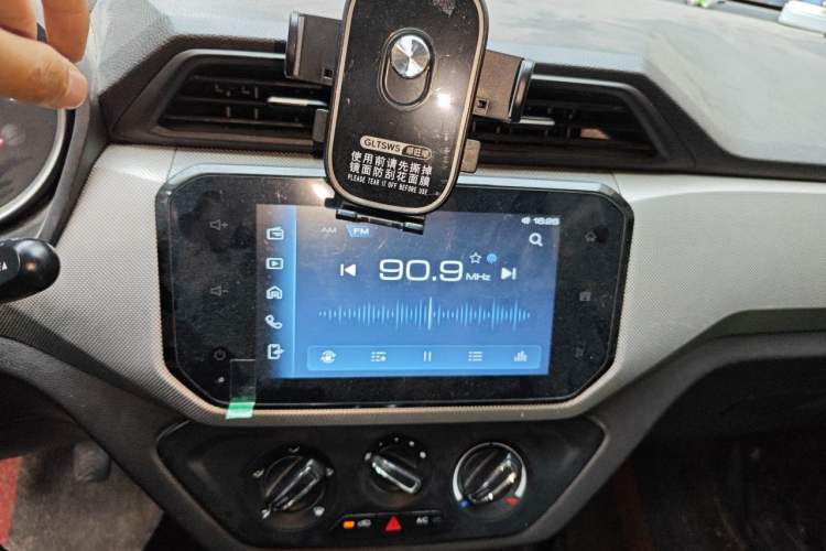 Used Wuling Hongguang 2021 1.5L Facelifted S Comfort Version with Electric Power Steering LAR Audio And AC Panel