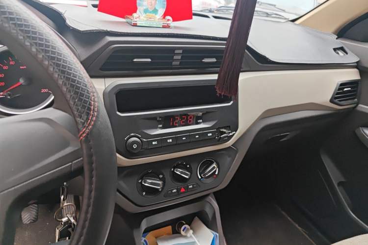 Used Wuling Hongguang 2021 1.5L S Standard Version LAR Audio And AC Panel