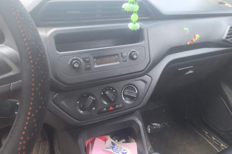 Used Wuling Hongguang 2021 1.5L Revised S Base Version Hydraulic Power Steering LAR Audio And AC Panel