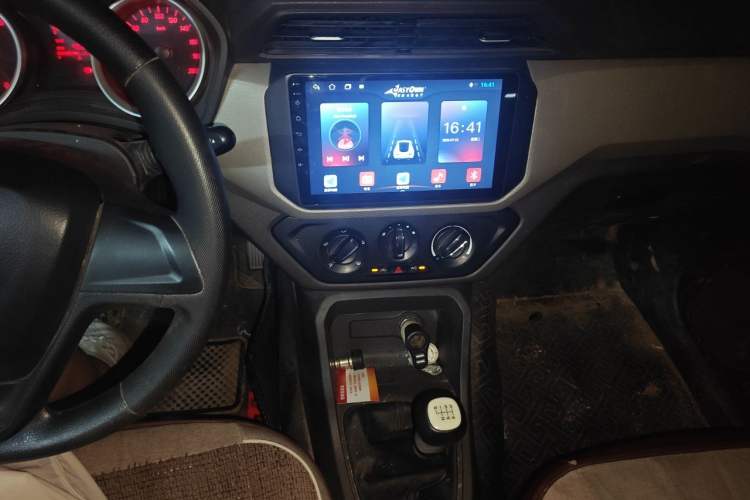 Used Wuling Hongguang 2021 1.5L S Standard Version LAR Audio And AC Panel