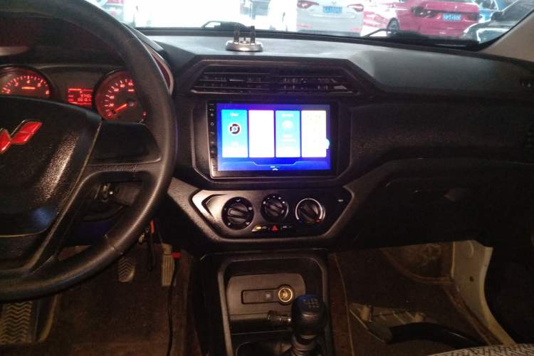 Used Wuling Hongguang 2021 1.5L Revised S Base Version with Electric Power Steering LAR Audio And AC Panel