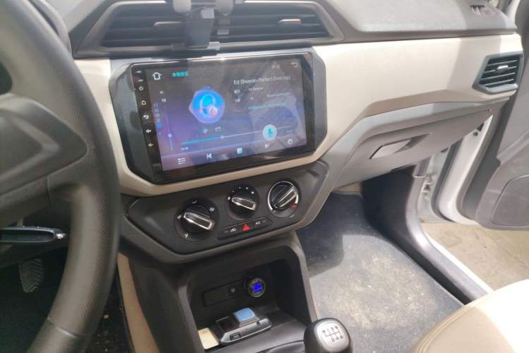 Used Wuling Hongguang 2021 1.5L S Standard Version LAR Audio And AC Panel