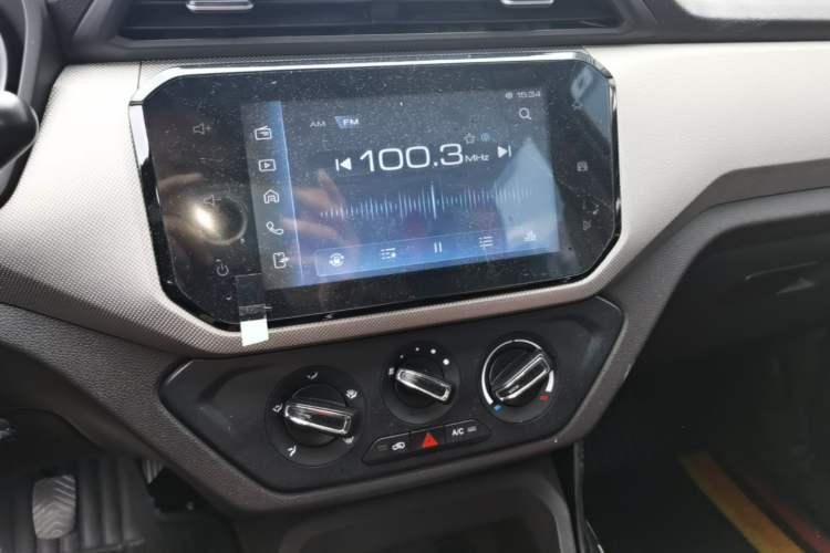 Used Wuling Hongguang 2021 1.5L S Comfort Edition LAR Audio And AC Panel
