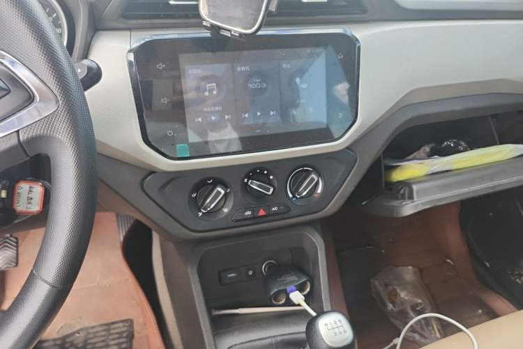 Used Wuling Hongguang 2021 1.5L S Comfort Edition LAR Audio And AC Panel