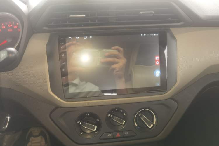 Used Wuling Hongguang 2021 1.5L Revised S Standard Version Hydraulic-Power-Assisted LAR Audio And AC Panel