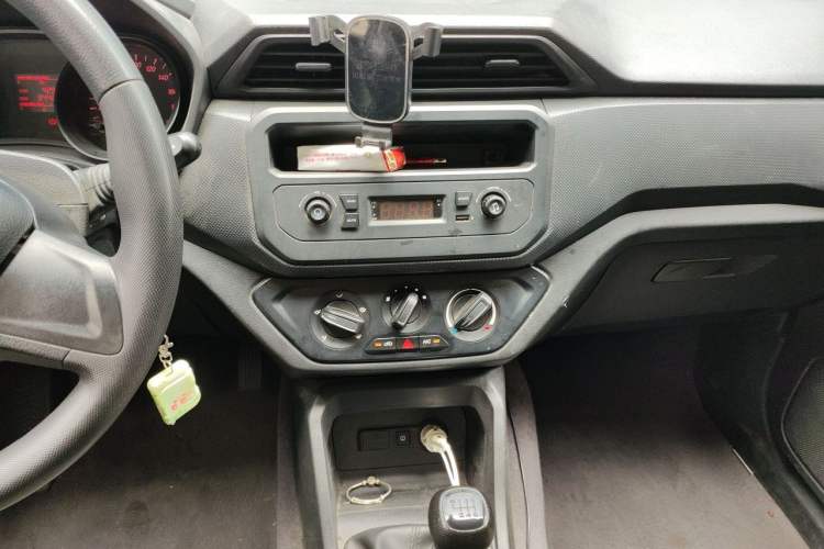 Used Wuling Hongguang 2021 1.5L Revised S Base Version with Electric Power Steering LAR Audio And AC Panel
