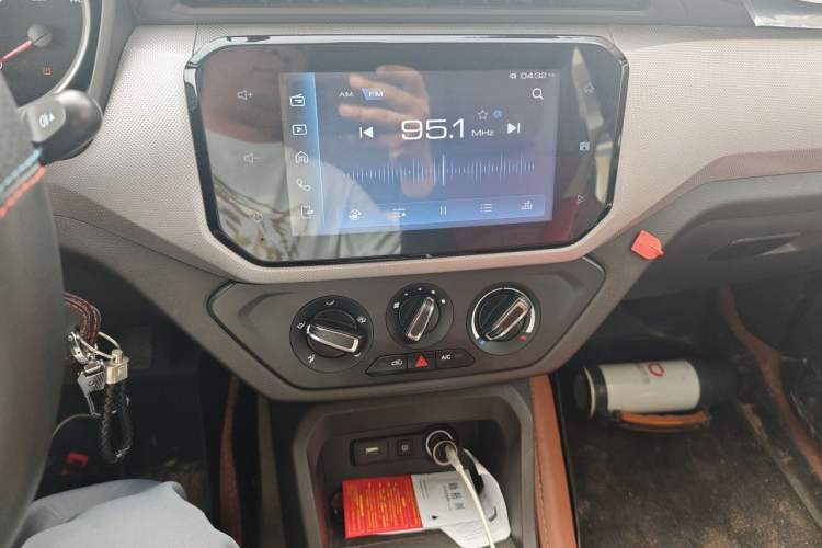 Used Wuling Hongguang 2021 1.5L Facelifted S Comfort Version with Electric Power Steering LAR Audio And AC Panel