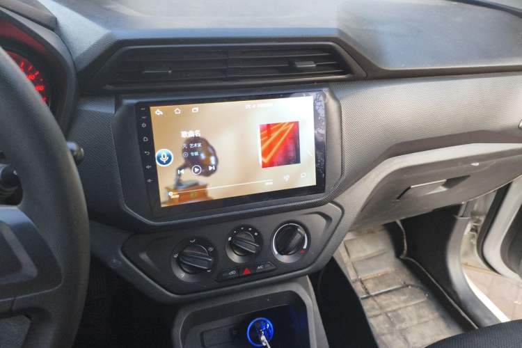Used Wuling Hongguang 2021 1.5L Revised S Base Version Hydraulic Power Steering LAR Audio And AC Panel