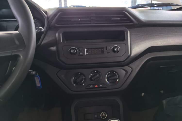 Used Wuling Hongguang 2021 1.5L Revised S Base Version with Electric Power Steering LAR Audio And AC Panel
