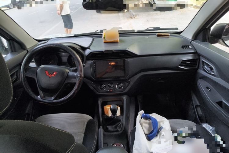 Used Wuling Hongguang 2021 1.5L Revised S Base Version with Electric Power Steering LAR Center Console