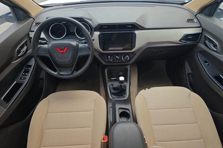 Used Wuling Hongguang 2021 1.5L Revised S Standard Version with Electric Power Steering LAR Center Console