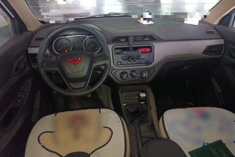 Used Wuling Hongguang 2021 1.5L Revised S Standard Version with Electric Power Steering LAR Center Console