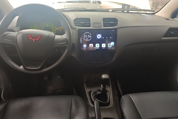 Used Wuling Hongguang 2021 1.5L Revised S Base Version with Electric Power Steering LAR Center Console